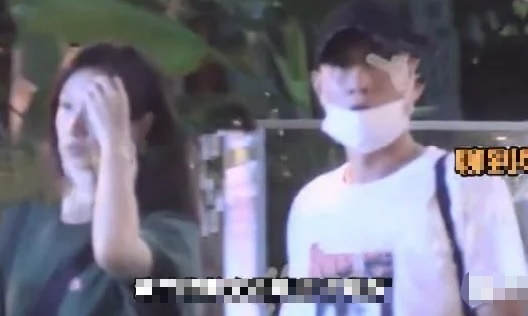 Dien vien Van Chuong co ban gai moi sau hon mot nam ly hon hinh anh