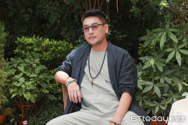 Chu Hieu Thien bi benh di truyen,  kho co con anh 1