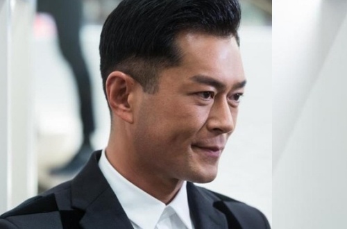 Vi sao Co Thien Lac phai giai cuu showbiz Hong Kong? hinh anh