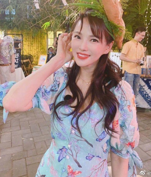 Y Nang Tu choi dien vai me anh 1