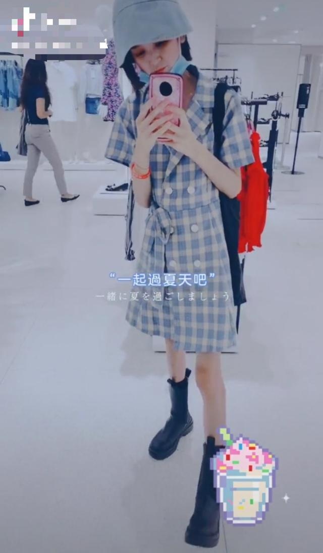 Tieu Nhan gay dang bao dong anh 1