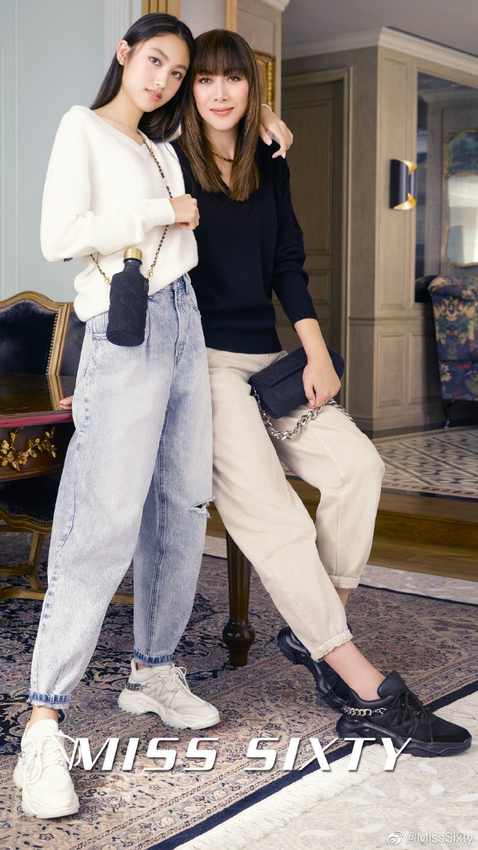 Con gai Nham Dat Hoa anh 2