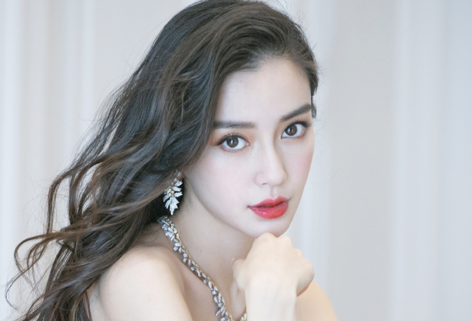 Angelababy thang kien vu bi don ngoai tinh voi Dang Luan hinh anh