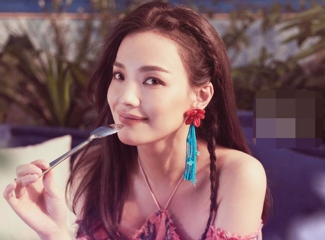 Thu Ky mong som co con sau 4 nam cuoi hinh anh