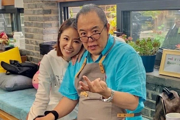 Truong Thiet Lam quat thao tren pho hinh anh