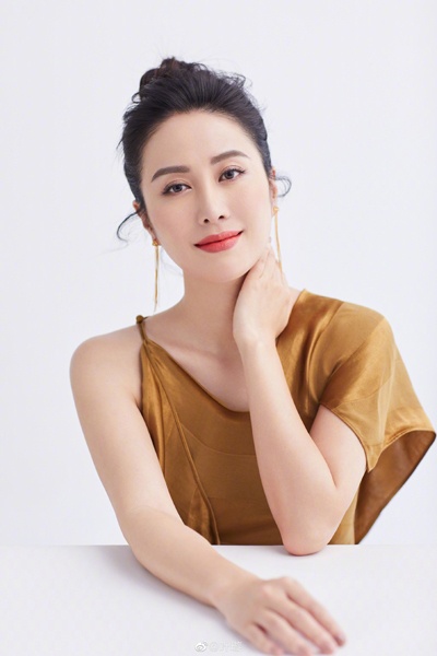 Diep Tuyen tiet lo bi mat showbiz anh 1