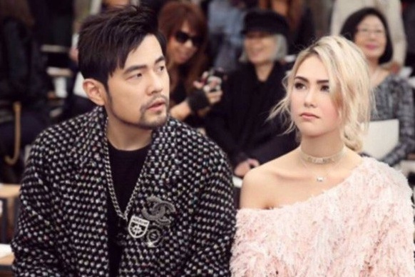 Hai con cua Chau Kiet Luan hoc truong quy toc o Dai Loan hinh anh