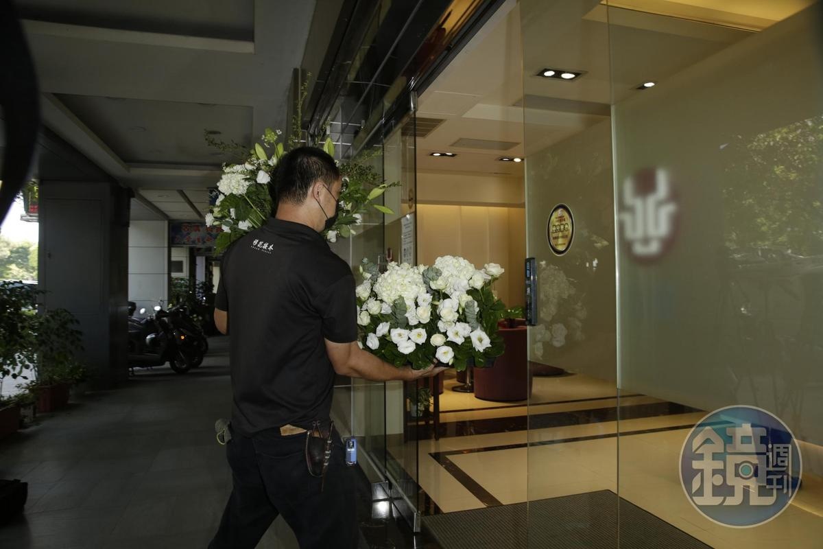 Le vieng Hoang Hong Thang anh 10