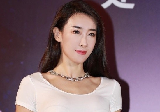 Top 10 Hoa hau chau A 2020 lo dien hinh anh