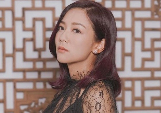 Hoa dan TVB Ha Nhan Thi bi quay lung trong ngay cuoi hinh anh