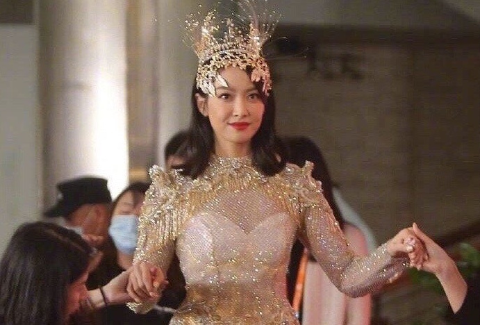 Tong Thien bi che tham hoa khi hoa than Nu than Kim Ung hinh anh