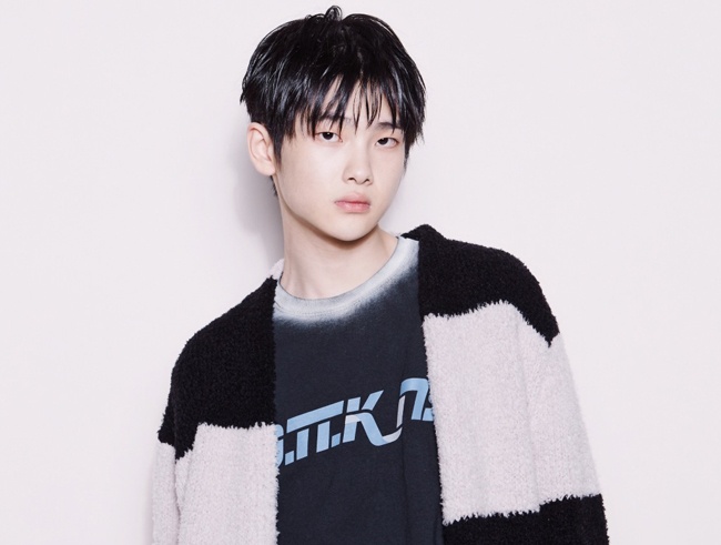 Sao Hoa ngu lao dao ganh no cho nguoi than anh 2