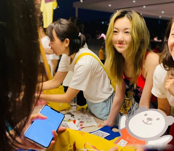 Con gai Vuong Phi anh 2