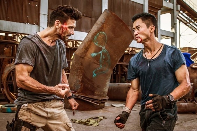 Dao dien ‘Avengers’ tung ho tro ‘Chien lang 2’ cua Ngo Kinh ra sao? hinh anh