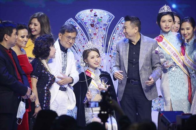 Sao Hoa ngu bo ve giua su kien anh 2