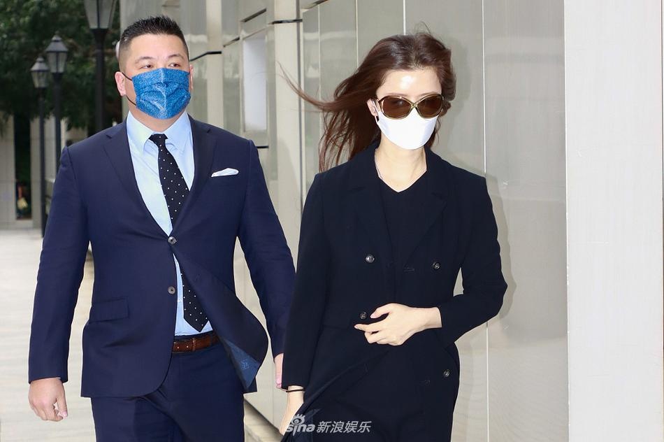 Chau Tinh Tri Vu Van Phuong anh 1