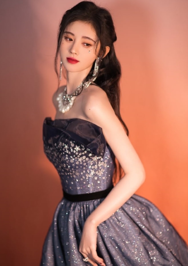 Scandal trong showbiz Hoa ngu 2020 anh 9