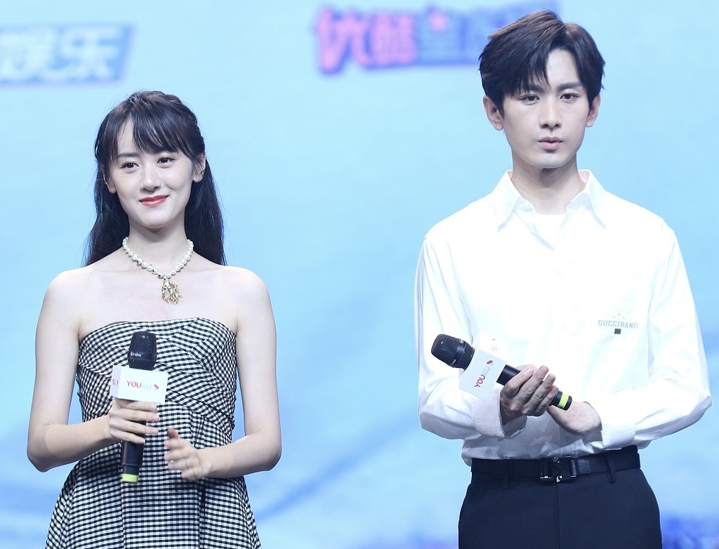 Scandal trong showbiz Hoa ngu 2020 anh 7