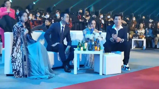 Duong Mich va Trieu Le Dinh anh 2