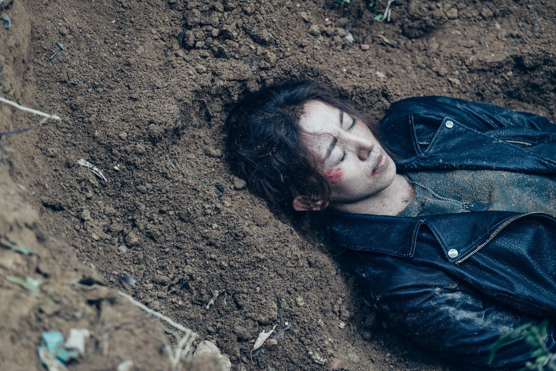 Sao TVB xả thân trên phim trường ảnh 7 Sao TVB xa than tren phim truong anh 7