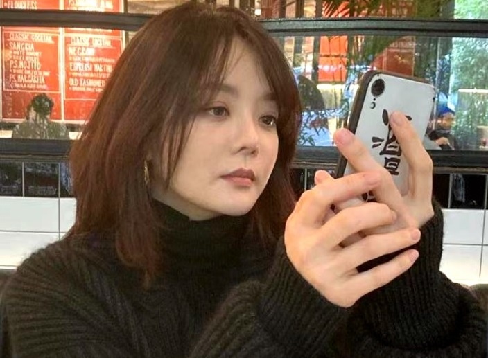 Chae Rim xuat hien sau ly hon hinh anh