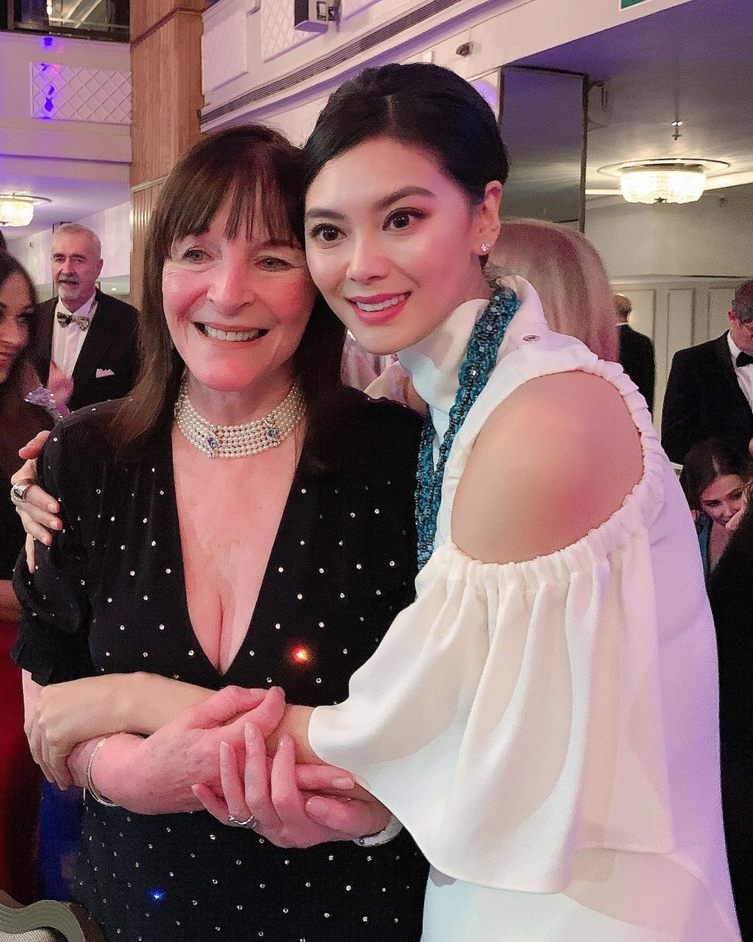 Cuoc doi doi lap cua hai Hoa hau The gioi Trung Quoc anh 8