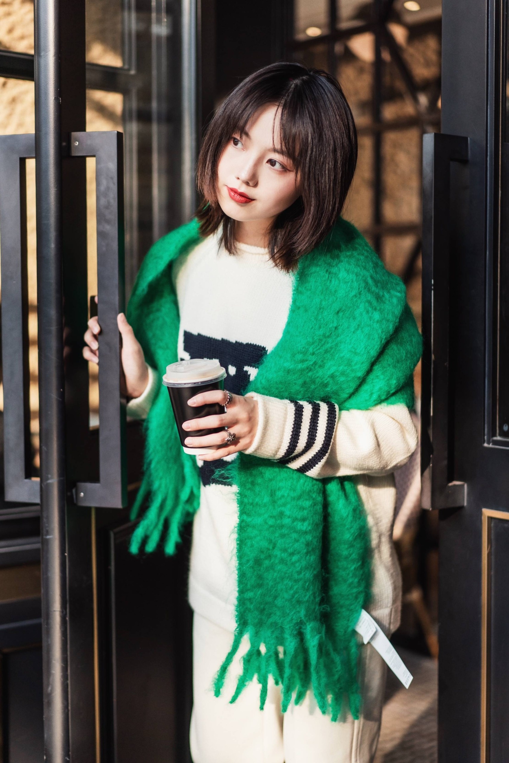 Nữ người mẫu Trung Quốc qua đời trên máy bay ảnh 2 Nu nguoi mau Trung Quoc qua doi tren may bay anh 2