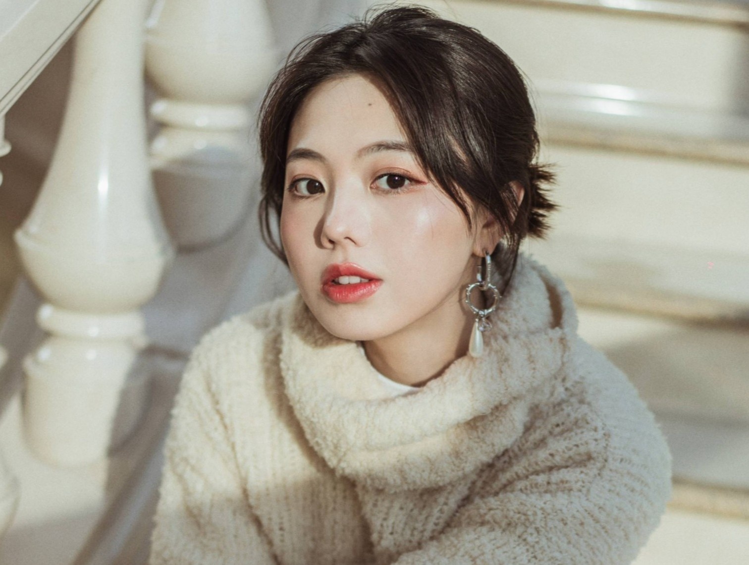 Nu nguoi mau Trung Quoc qua doi o tuoi 24 hinh anh