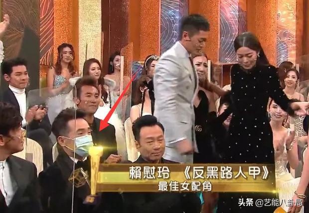 Le trao giai thuong nien TVB anh 12