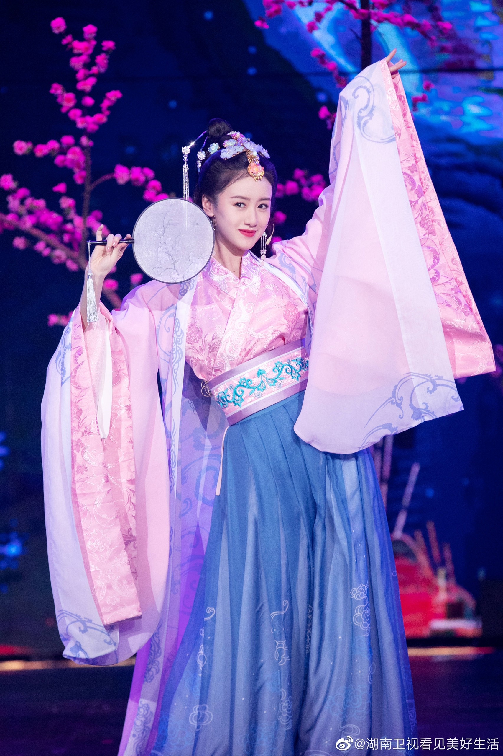 Sao Hoa ngu hoa than thanh Tu dai my nhan anh 8