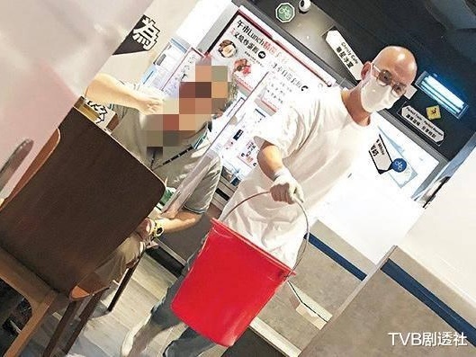 Tien luong cua it oi cua nghe si TVB anh 3