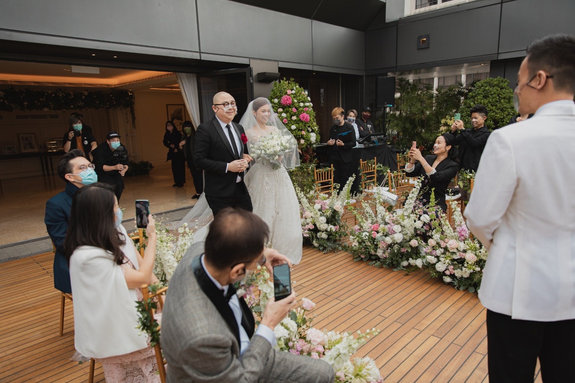 Hon le cua A hau Hong Kong Chu Tue Man anh 5