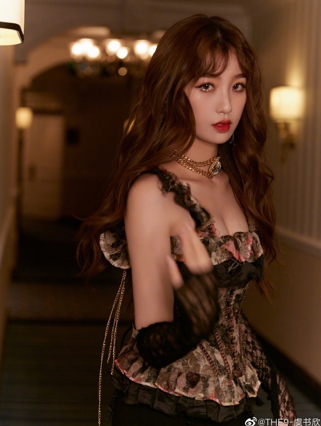 Trieu Le Dinh bi miet thi xuat than ban han anh 2