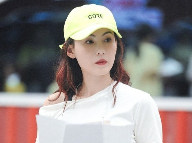 Nhan sac khong tuoi cua Truong Ba Chi hinh anh