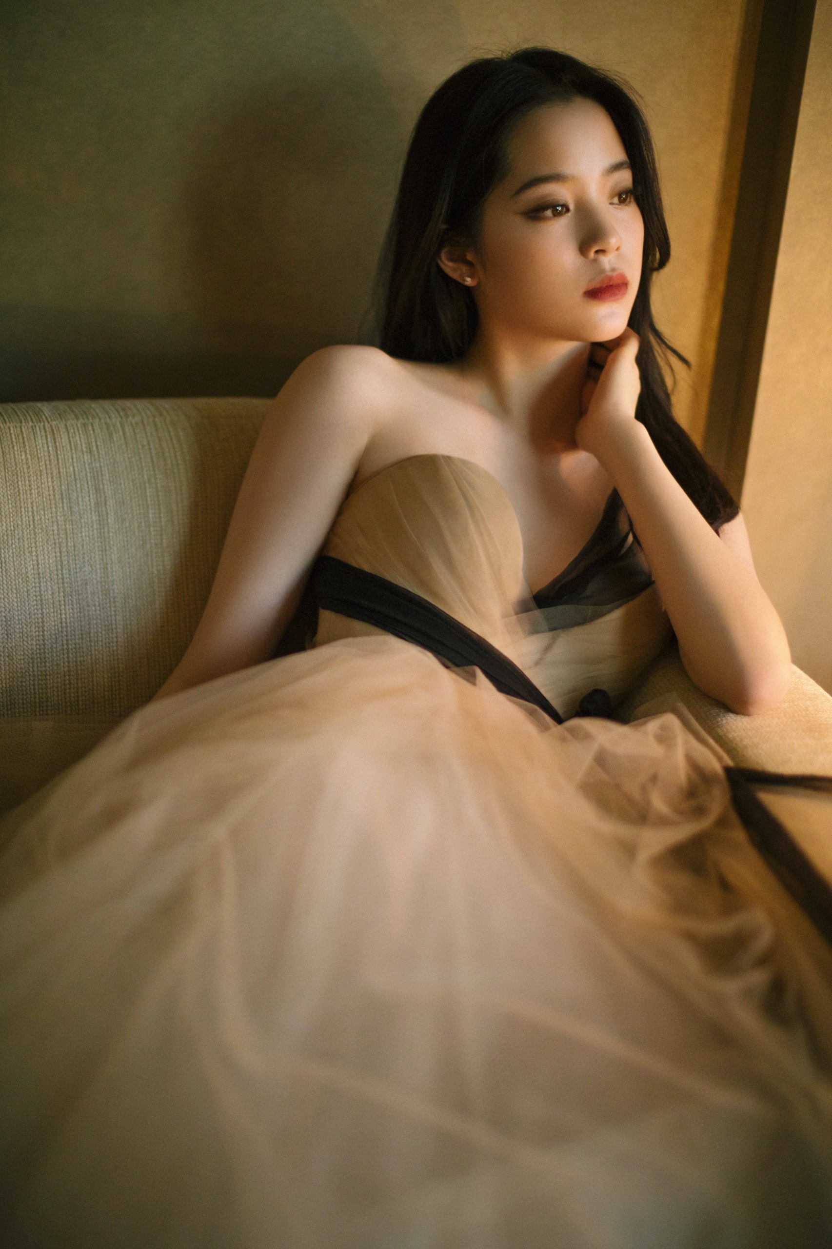 Than tuong ngoai 20 tuoi lam giam khao o Trung Quoc anh 3