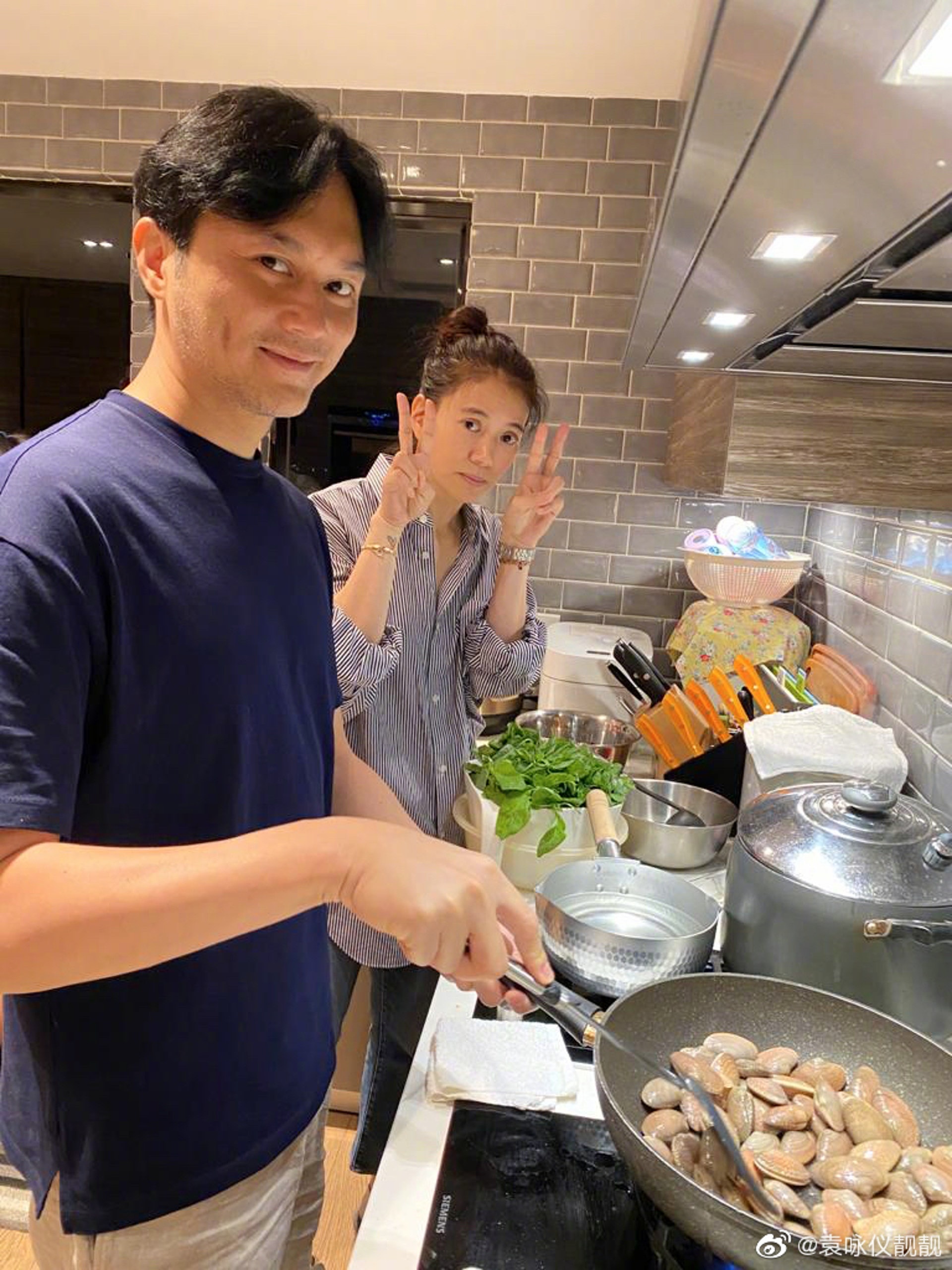 Vien Vinh Nghi va Truong Tri Lam ky niem 20 nam ngay cuoi anh 1