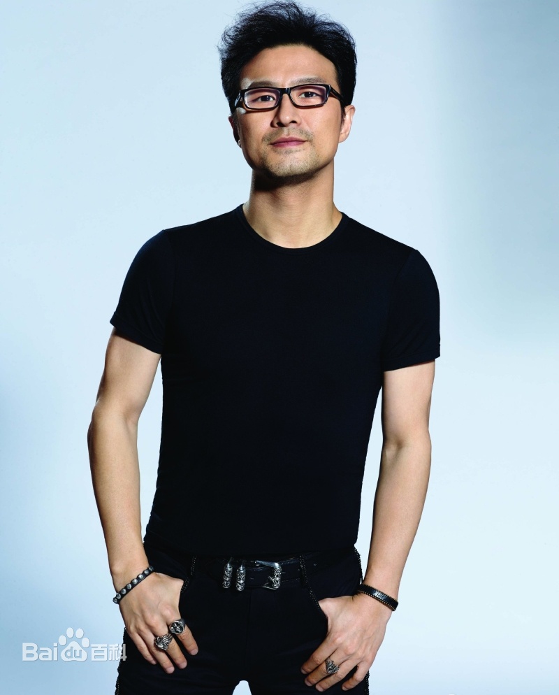 Vi sao bi Uong Phong bi xem la 'hung than' trong showbiz Hoa ngu? anh 1