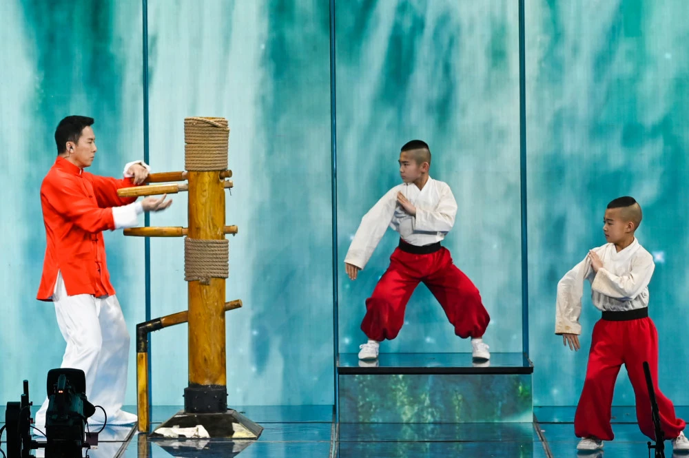 Man bieu dien vo thuat dac biet cua Chan Tu Dan va Ngo Kinh anh 2