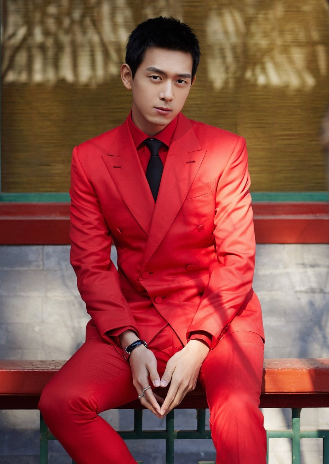 Địch Lệ Nhiệt Ba nhảy vụng về ảnh 3 Dich Le Nhiet Ba nhay vung ve anh 3