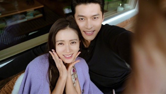 Hyun Bin va Son Ye Jin hen ho o san golf hinh anh