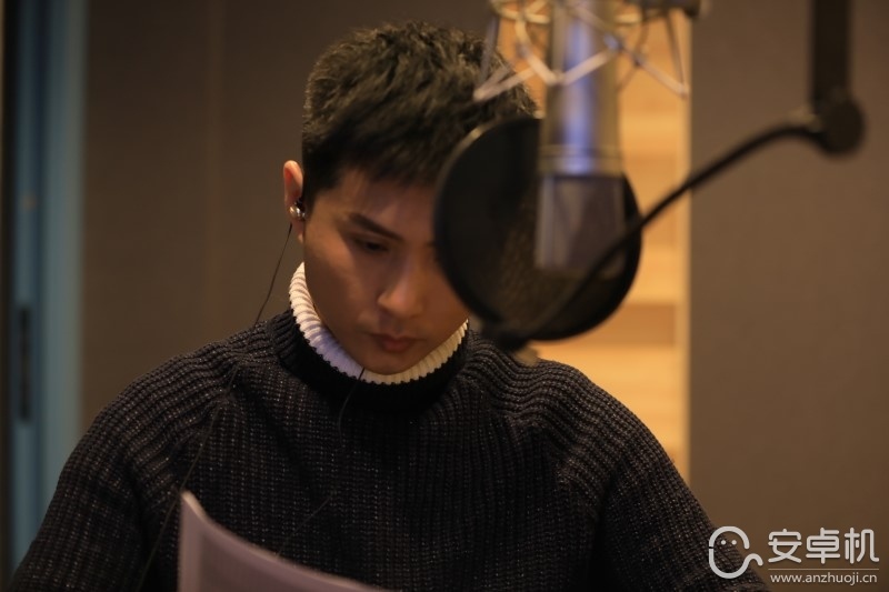 Van nan lam dung ky thuat long tieng trong showbiz Hoa ngu anh 4