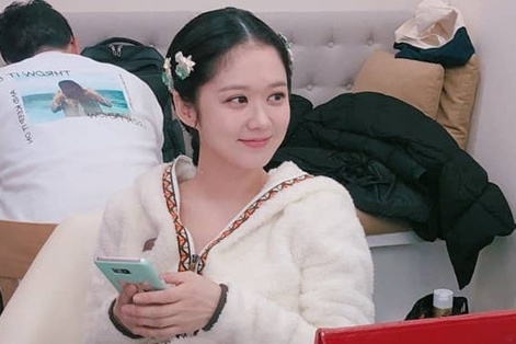 Vi sao Jang Nara, Chae Rim bi hat hui o Trung Quoc? hinh anh