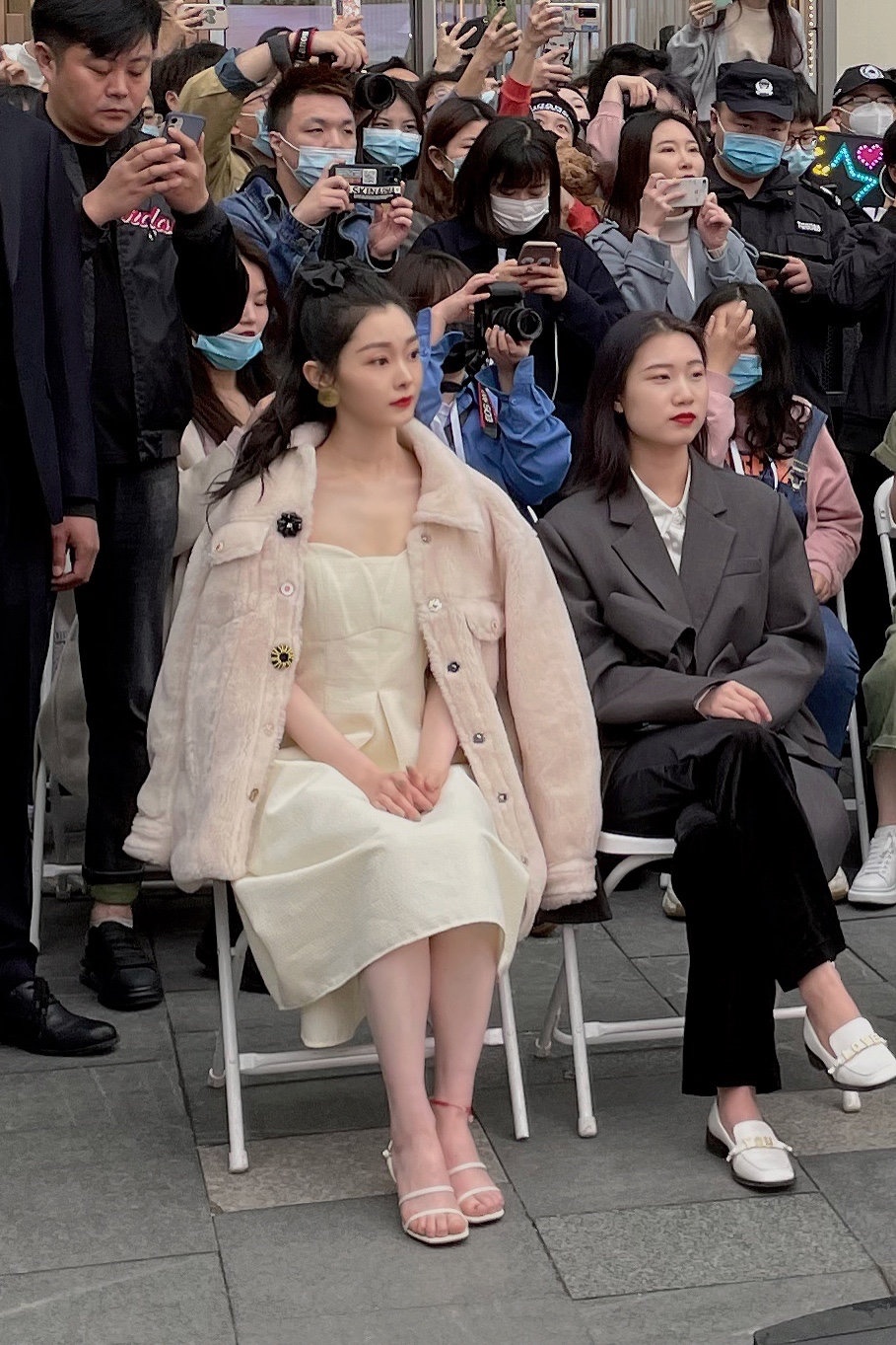 Nhan sắc của Tống Dật ảnh 1 Nhan sac cua Tong Dat anh 1