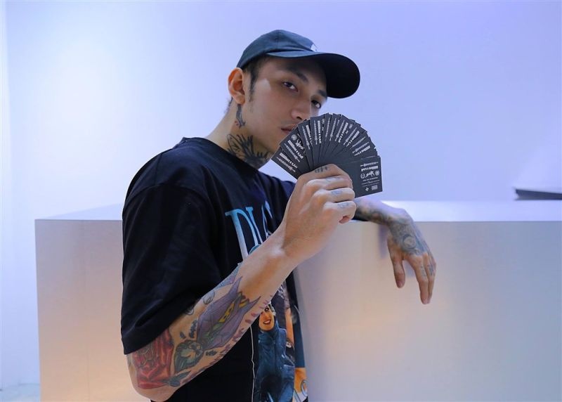 Ca si Dai Loan qua doi anh 3