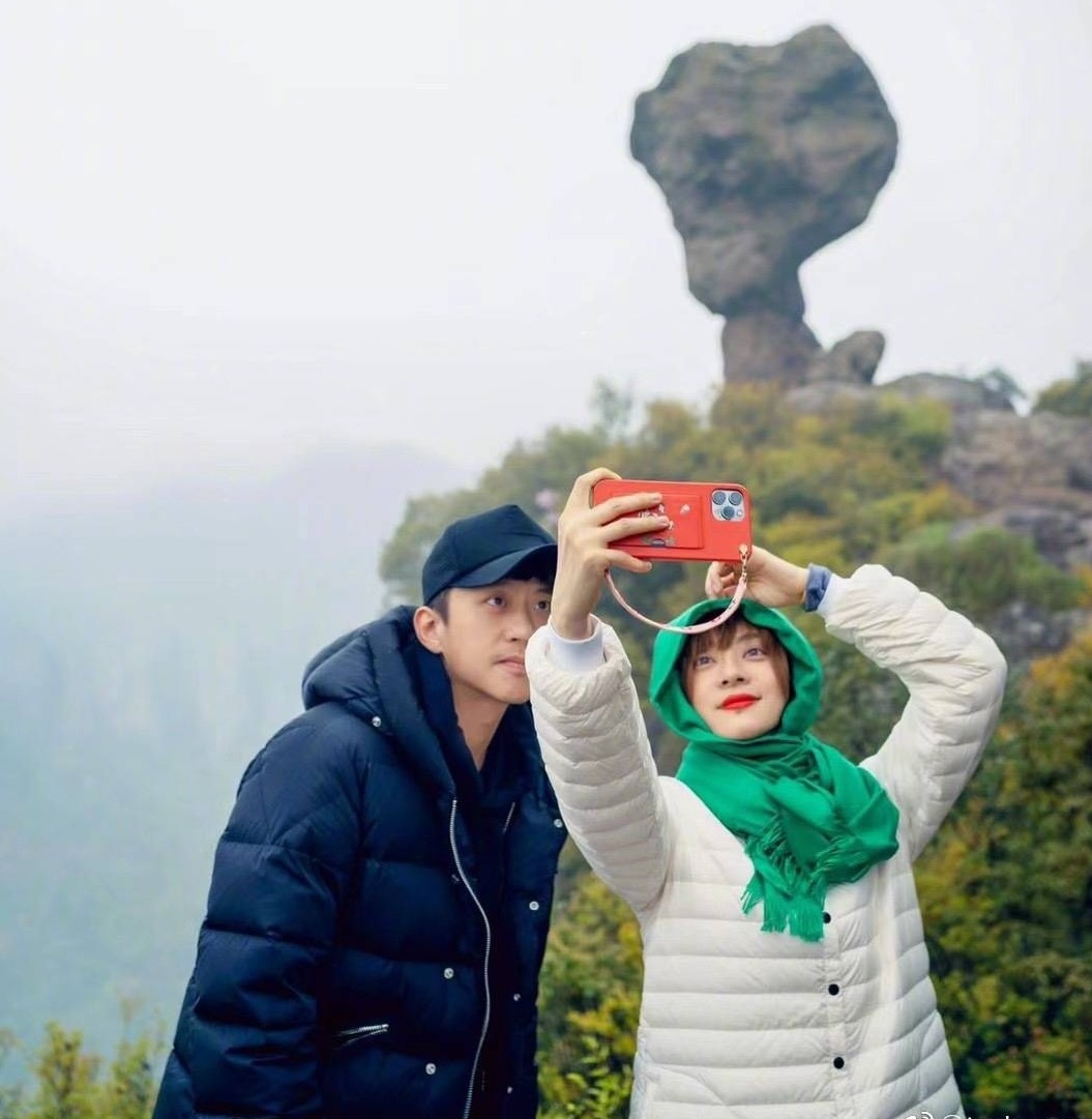 Hon nhan cua Ton Le va Dang Sieu anh 2