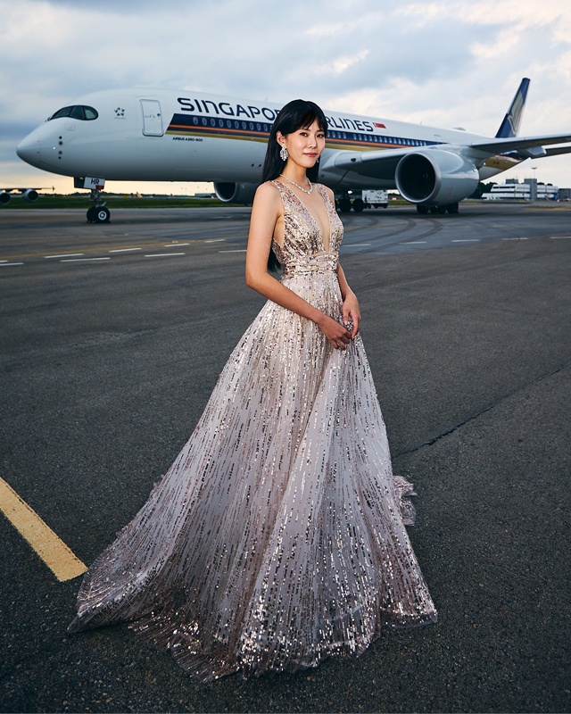 Pham Van Phuong du tham do tai san bay anh 6