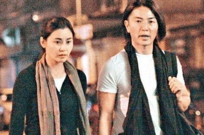 Loi song tiet kiem cua Trinh Y Kien - Mong Gia Tue hinh anh