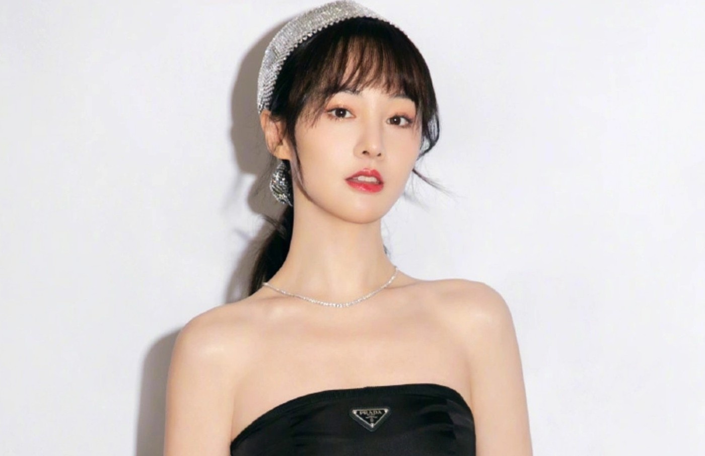 Dong thai cua nghe si Hoa ngu sau khi Trinh Sang bi dieu tra tron thue hinh anh