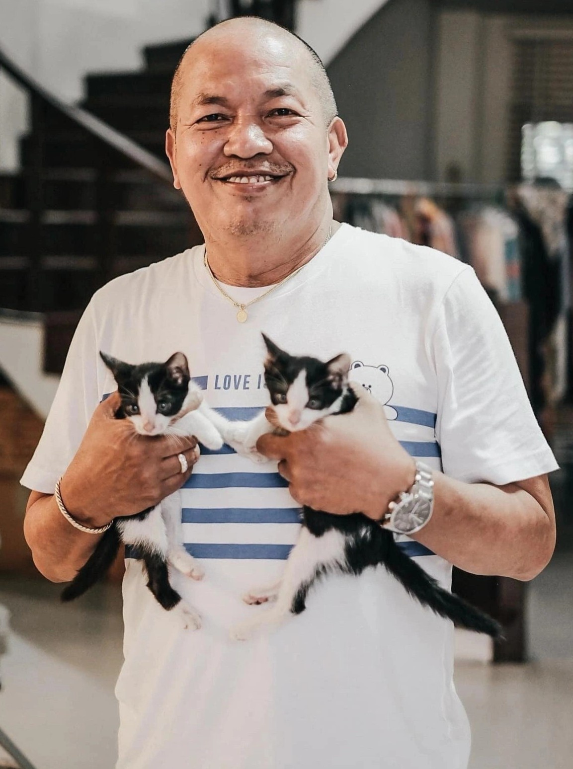 Dien vien hai Thai Lan qua doi vi Covid-19 anh 1