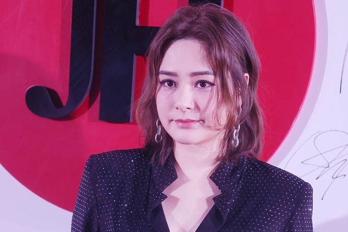 Chung Han Dong thay cang thang khi du su kien hinh anh